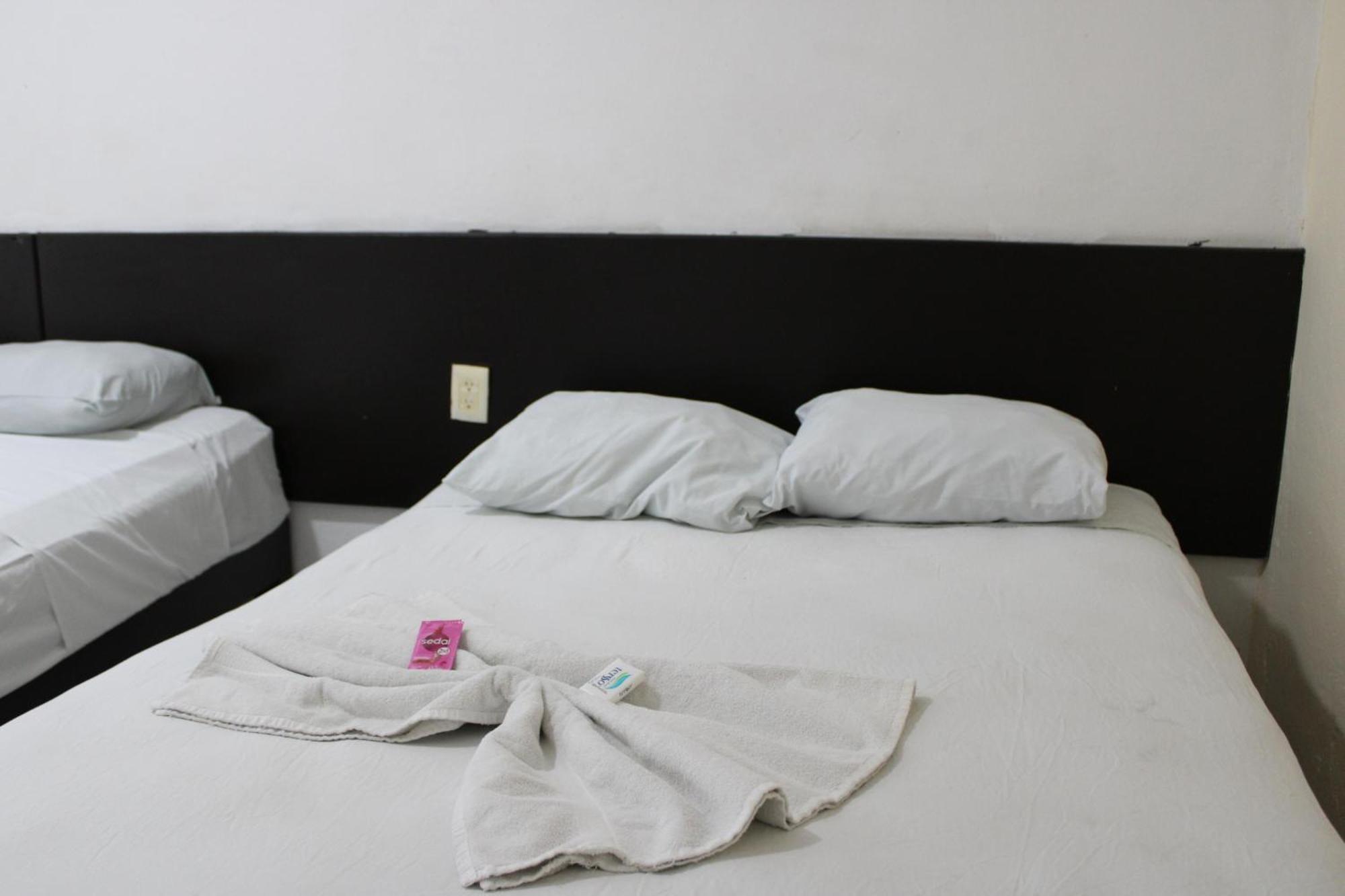 Oyo Hotel Colibri Chetumal Exterior photo