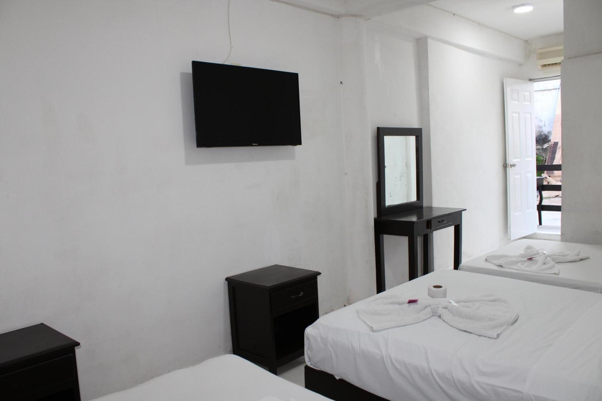 Oyo Hotel Colibri Chetumal Exterior photo